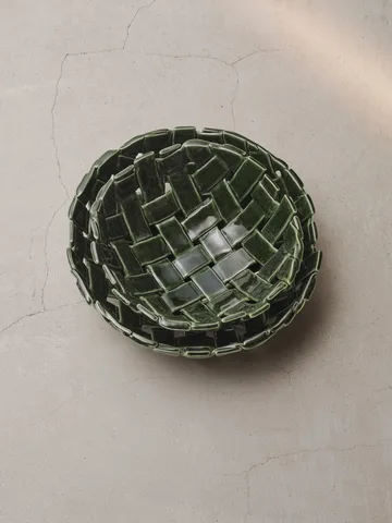 Plait bowl Ø24 cm - Emerald green - Ferm Living