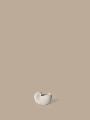 Shell flower pot - Off-white, 11x5.5x7.7 cm - Ferm Living