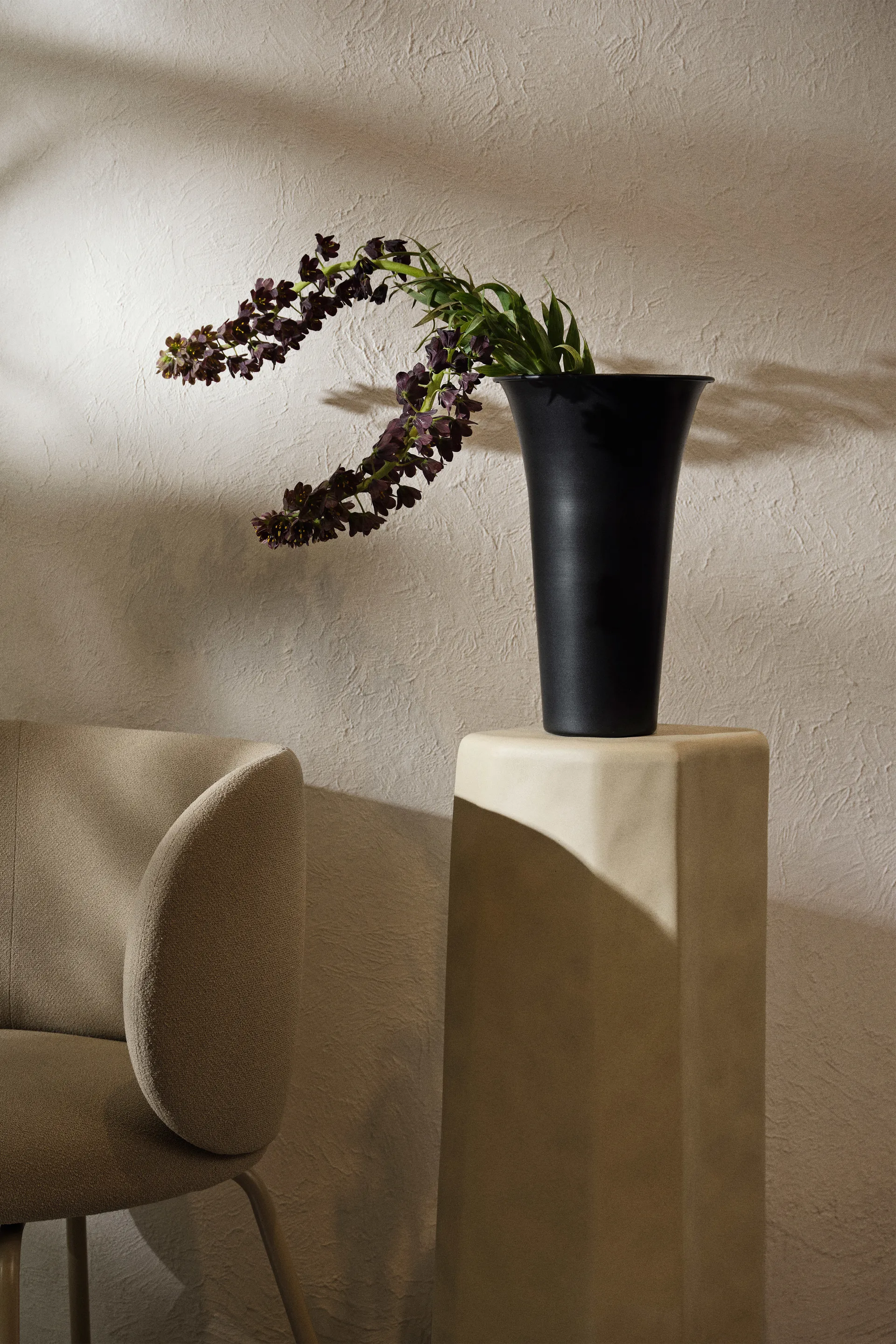 Staffa pedestal, Ivory Ferm Living