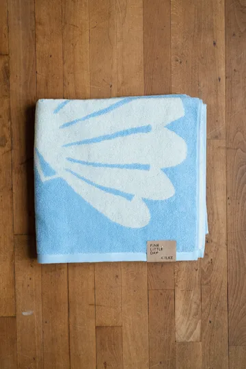 Snäcka bath towel 70x140 cm - Blue - Fine Little Day