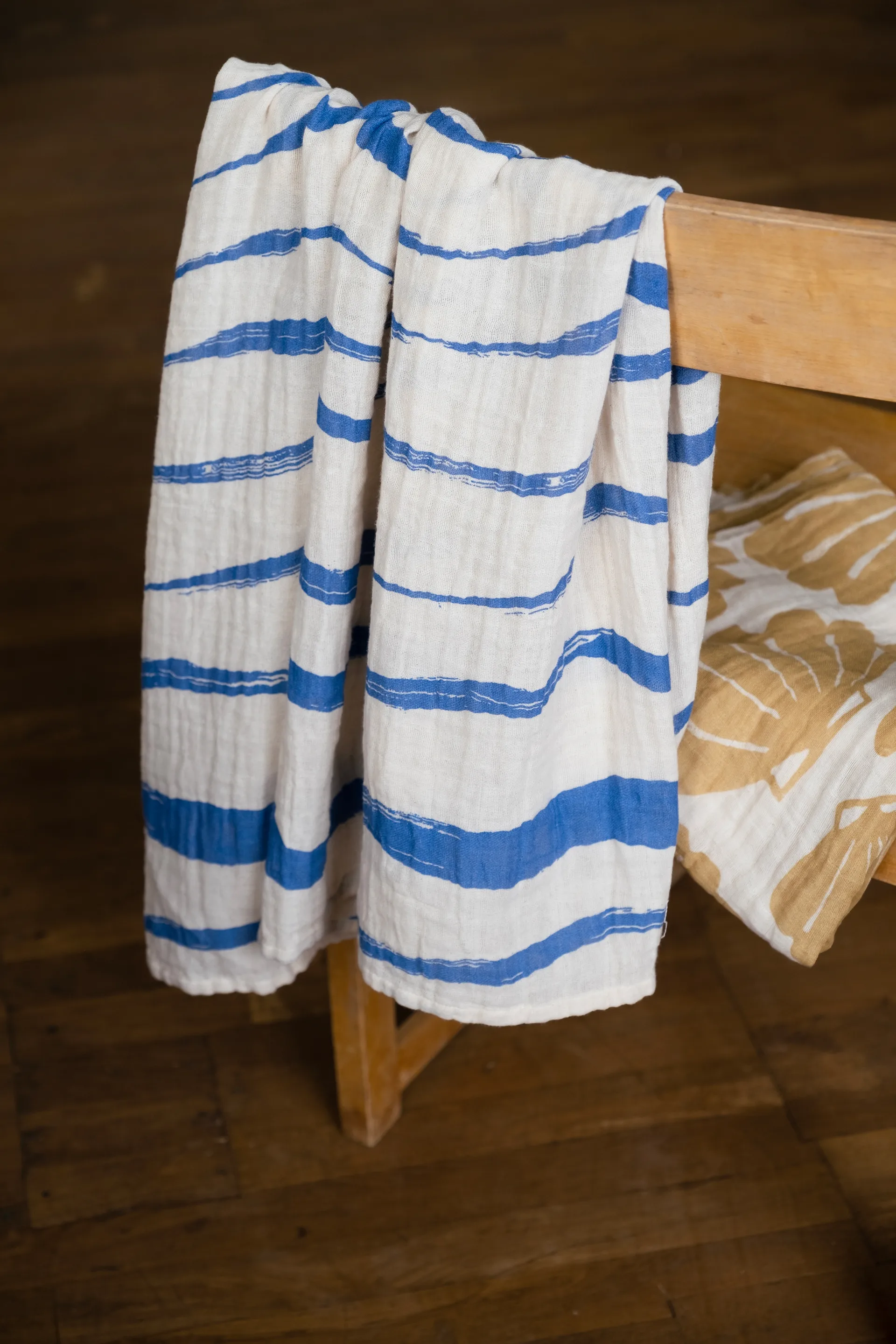 Våg muslin throw 120x120 cm, Blue Fine Little Day