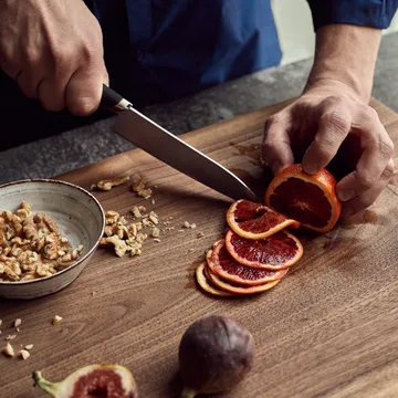 Titanium kitchen knife 16 cm - Black - Fiskars