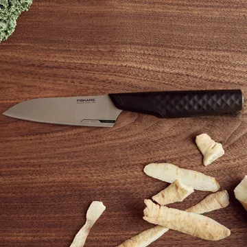 Titanium vegetable knife 10 cm - Black - Fiskars