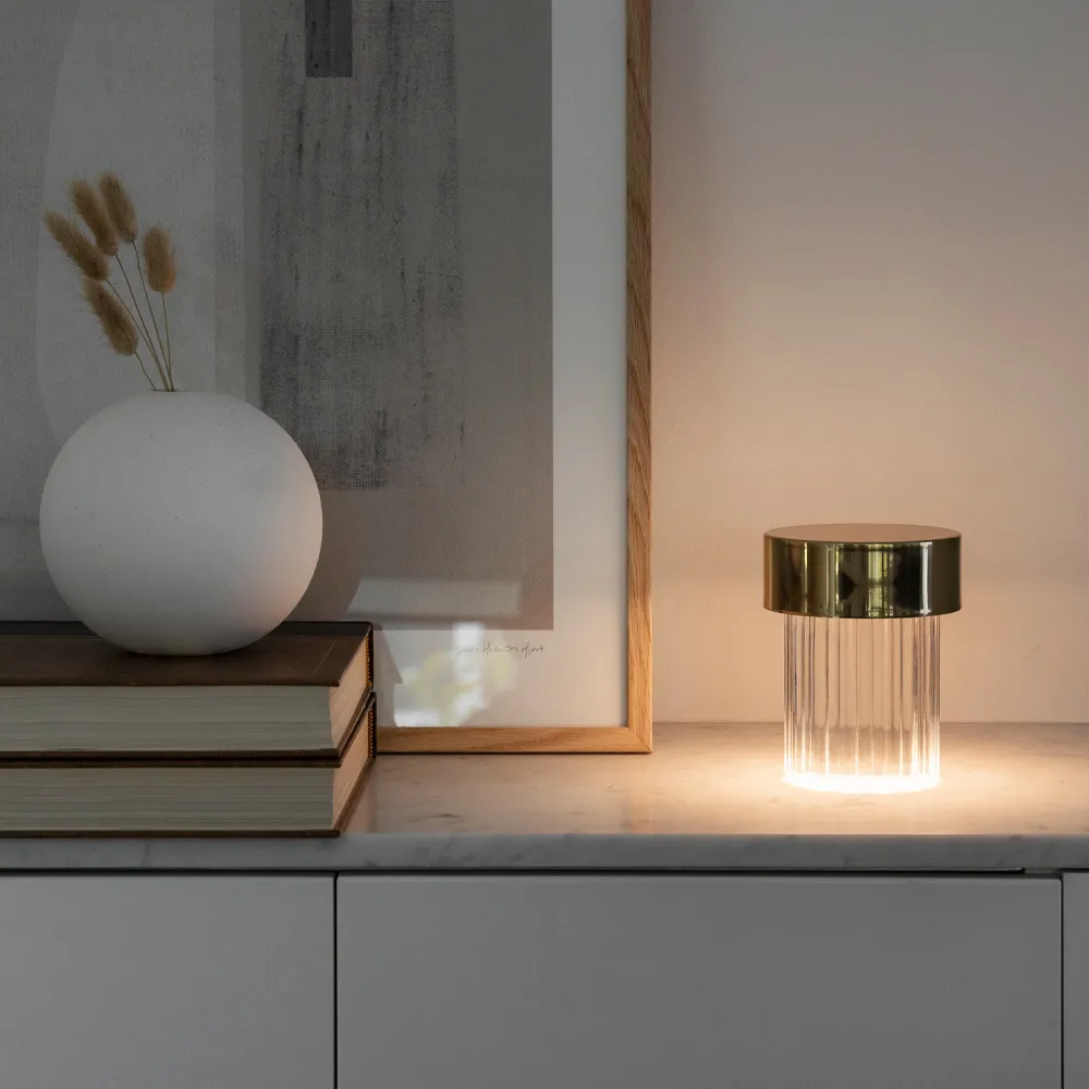 Last Order Fluted IP20 table lamp, Brass Flos
