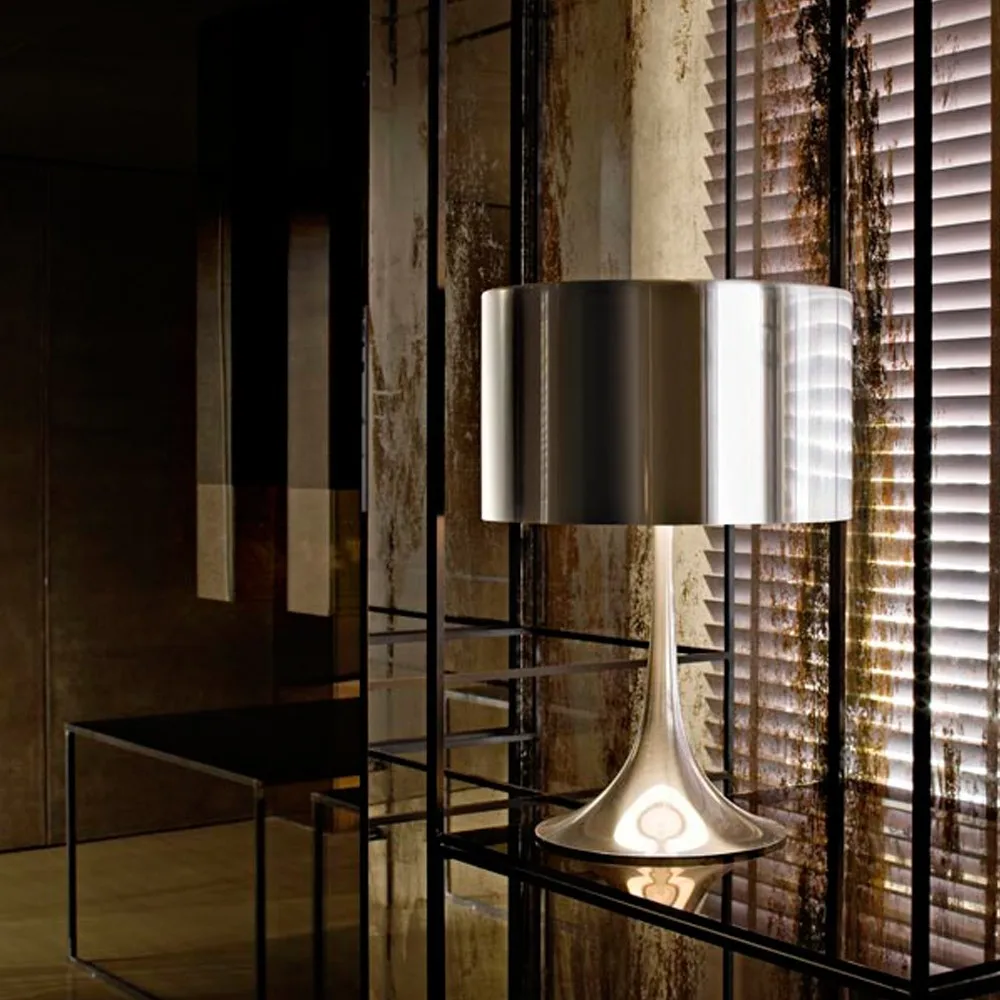 Spun Light T2 table lamp, Black Flos