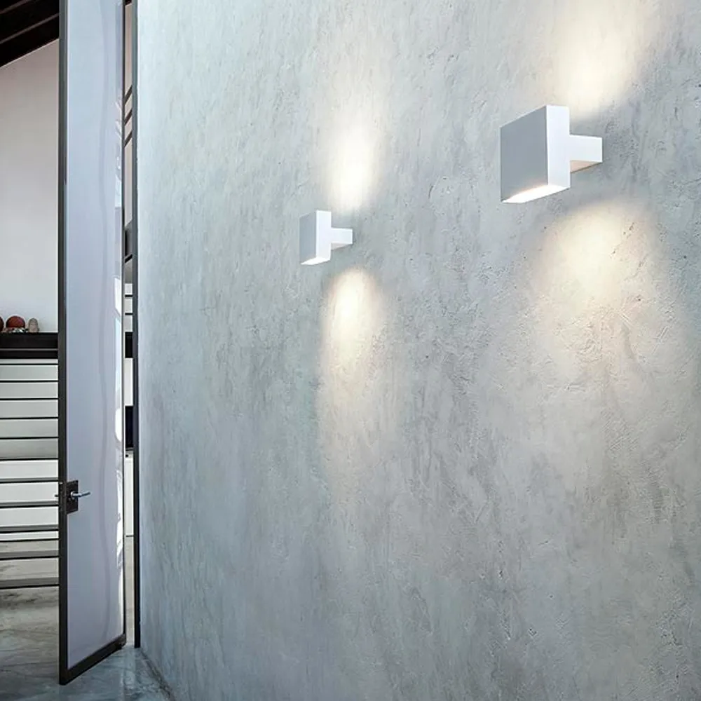 Tight Light wall lamp, White LED Flos