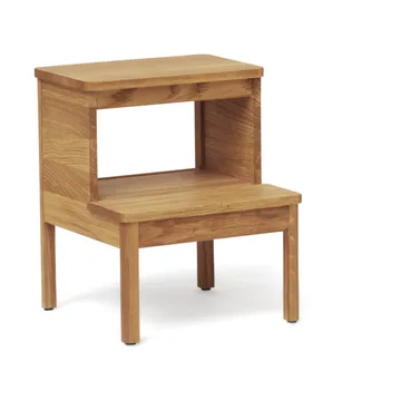 A line step stool - Oak - Form & Refine