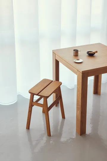 Element table 70x70 cm - Oak - Form & Refine