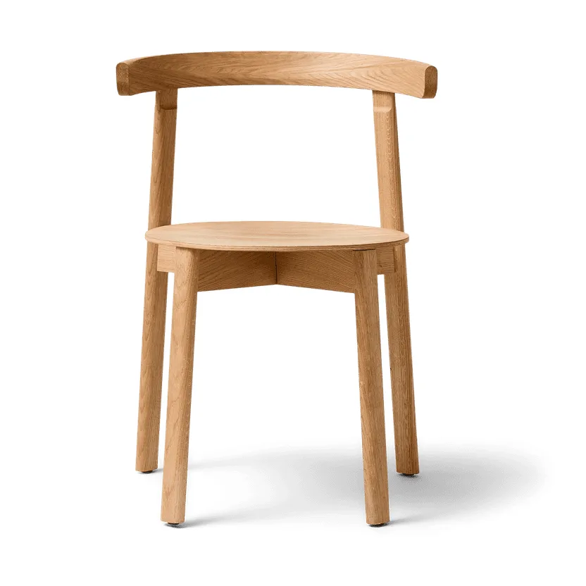 Lunar chair, Oak Form & Refine