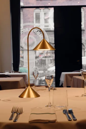 Grasp portable table lamp - Solid brass, 47 cm - Frandsen