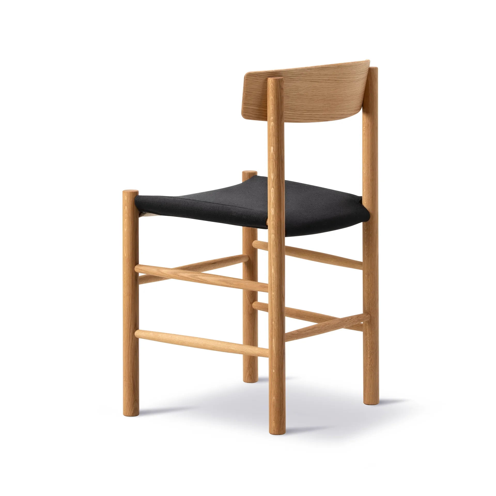 J39 chair, Oiled oak-black canvas Fredericia Furniture