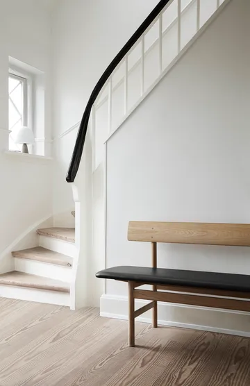 Mogensen 3171 bench - Leather omni 307-waxed oak - Fredericia Furniture