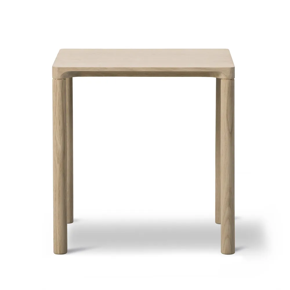 Piloti 6700 side table, Soaped oak-height 41 cm Fredericia Furniture