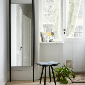 Georg stool - Linen, oak untreated, incl. linen cushion - Fritz Hansen