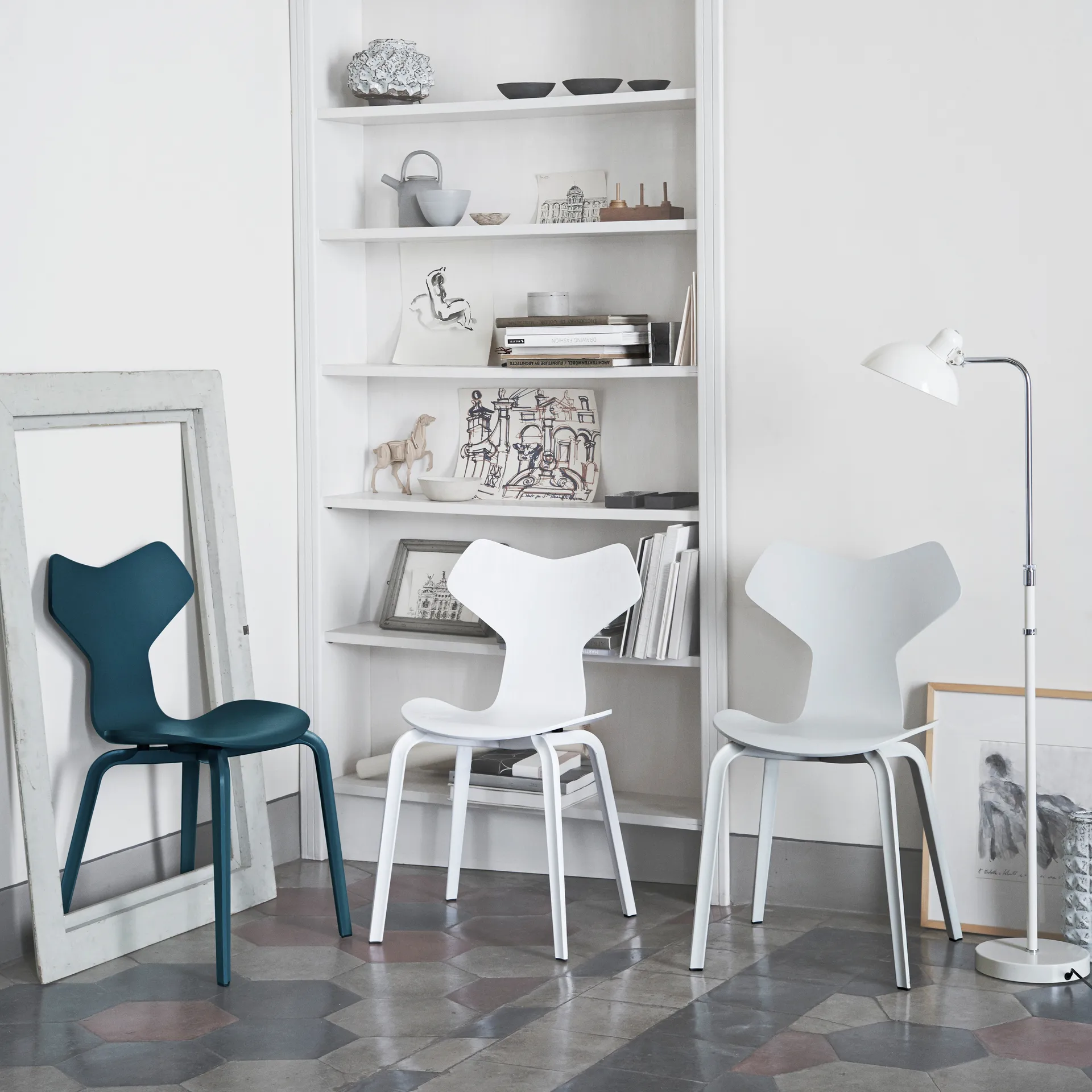 Kaiser Idell 6580-F Luxus floor lamp, White Fritz Hansen