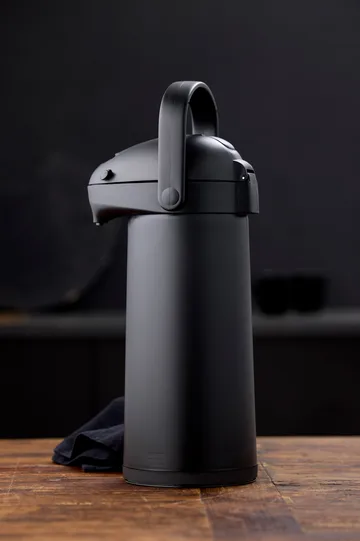Funktion pump jug 1.9 liters - Black - Funktion