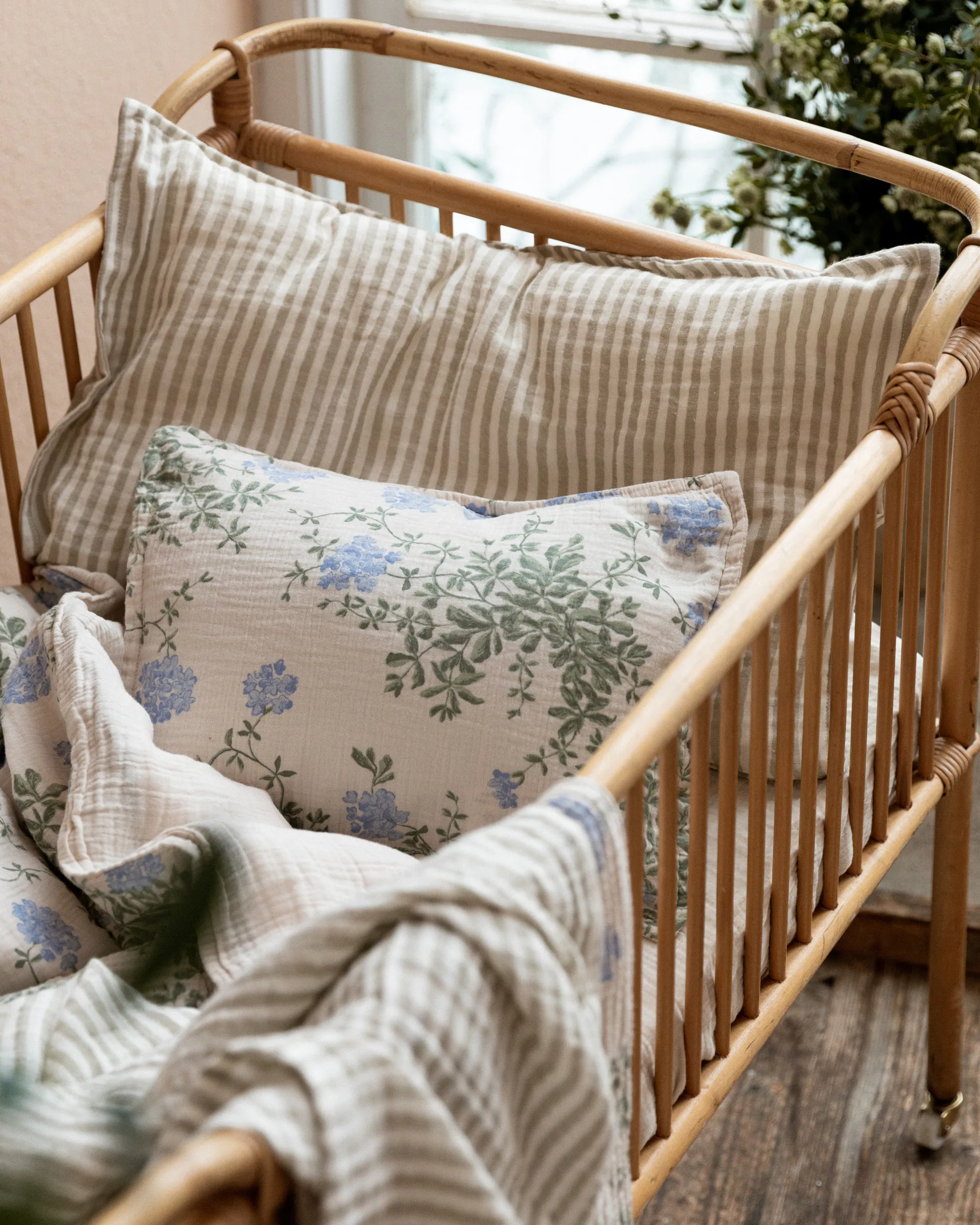 Plumbago Muslin bed set junior, 100x130 cm/35x55 cm Garbo&Friends