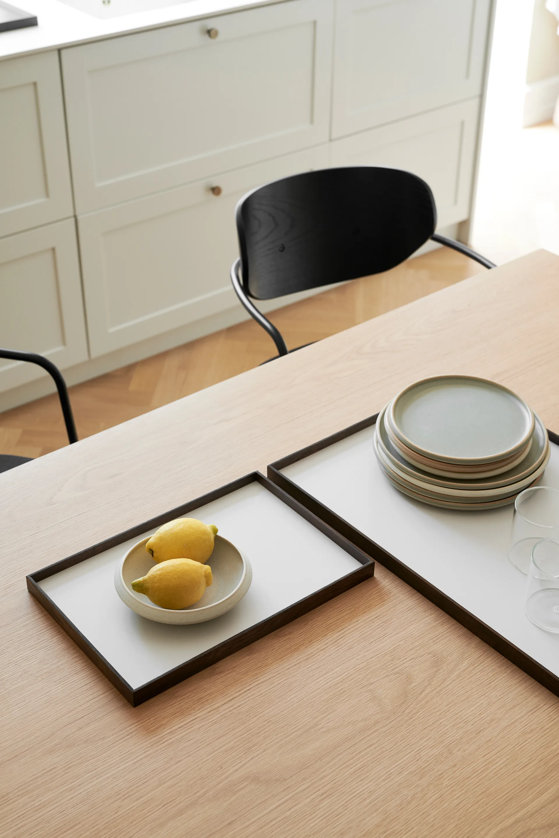 Frame tray medium 23x34 cm, Smoked oak-beige Gejst