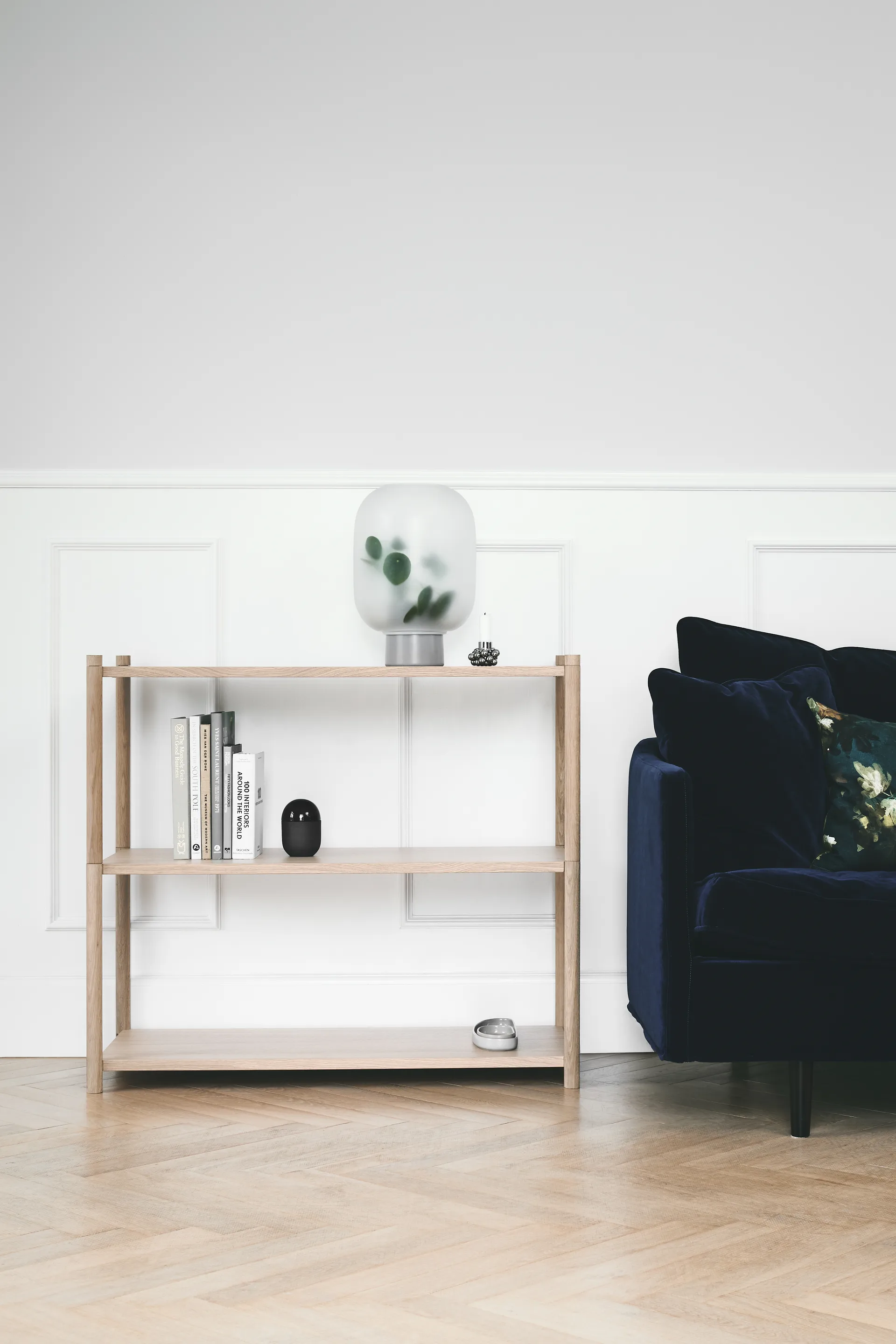 Sceene bookcase A, Light oak Gejst