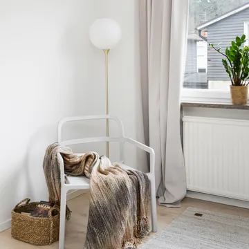 Bowl floor lamp opal glass - Brushed brass - Globen Lighting