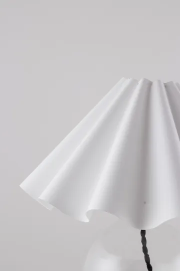 Judith table lamp Ø30 cm - Clear-white - Globen Lighting