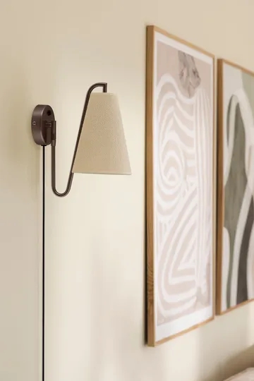 Lou wall lamp - Bouclé white-bronze - Globen Lighting