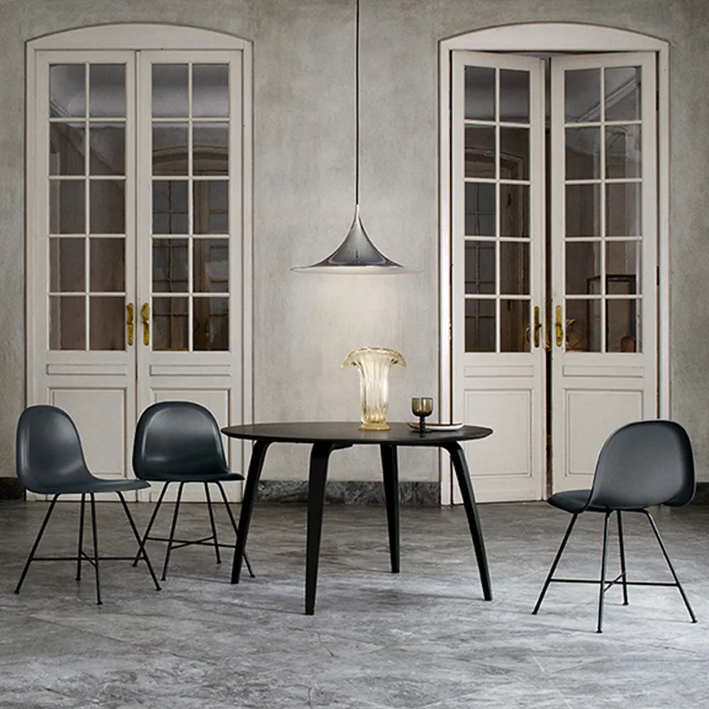Gubi round dining table, American walnut GUBI