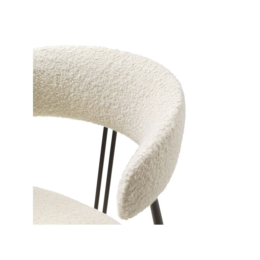 Violin dining chair, Karakorum 001 white-covered GUBI