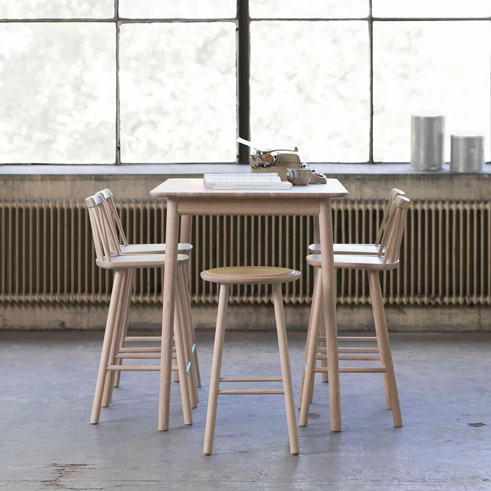 ZigZag bar stool 63 cm, White Hans K