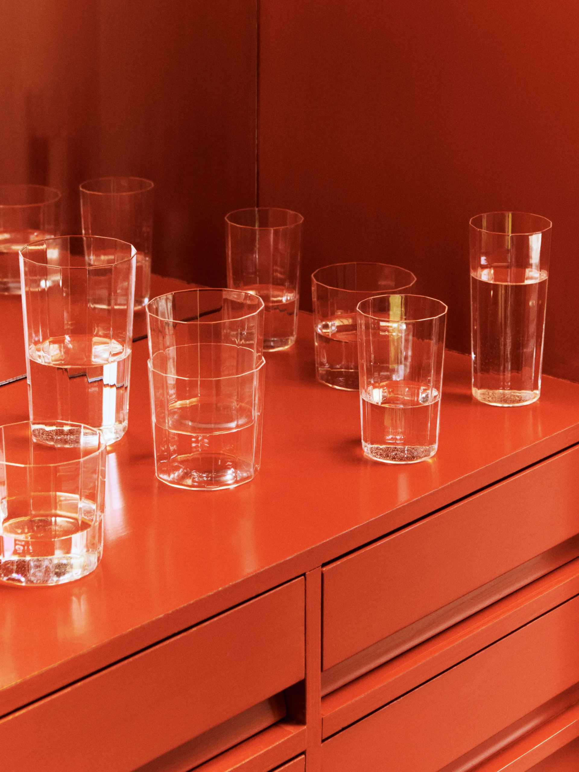 Angle drinking glass 4-pack, Wide 7,5 cm HAY