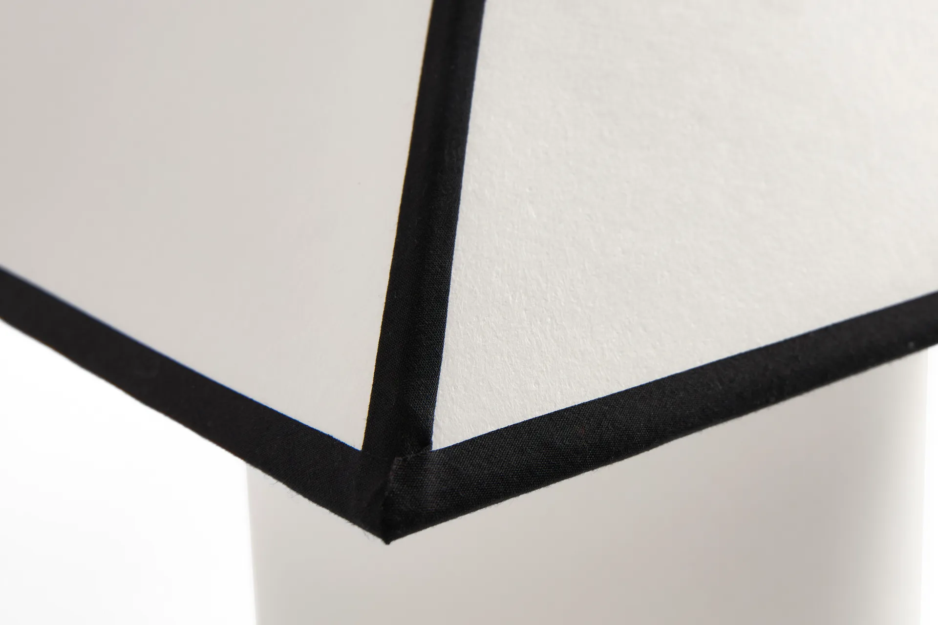 Ava pyramid table lamp 45 cm, White HAY