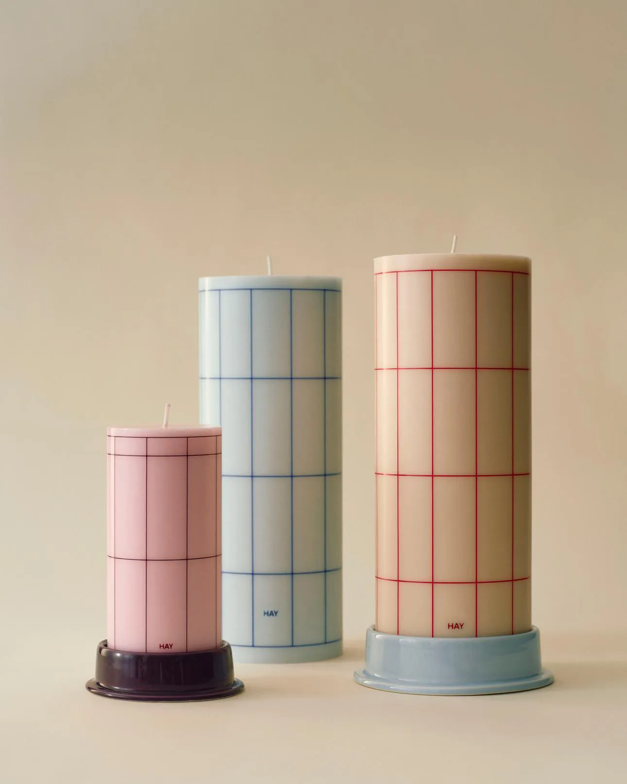 Column Candle block candle large 25 cm, Off white-red grid check HAY