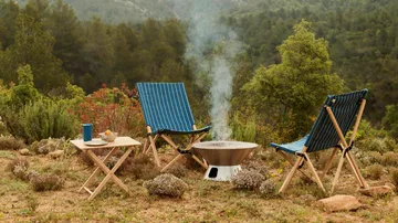 Outdoor Market folding chair - Blue-beige - HAY