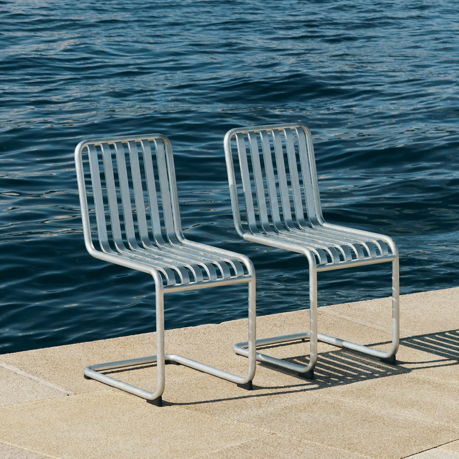 Palissade Cantilever chair, Hot galvanised steel HAY