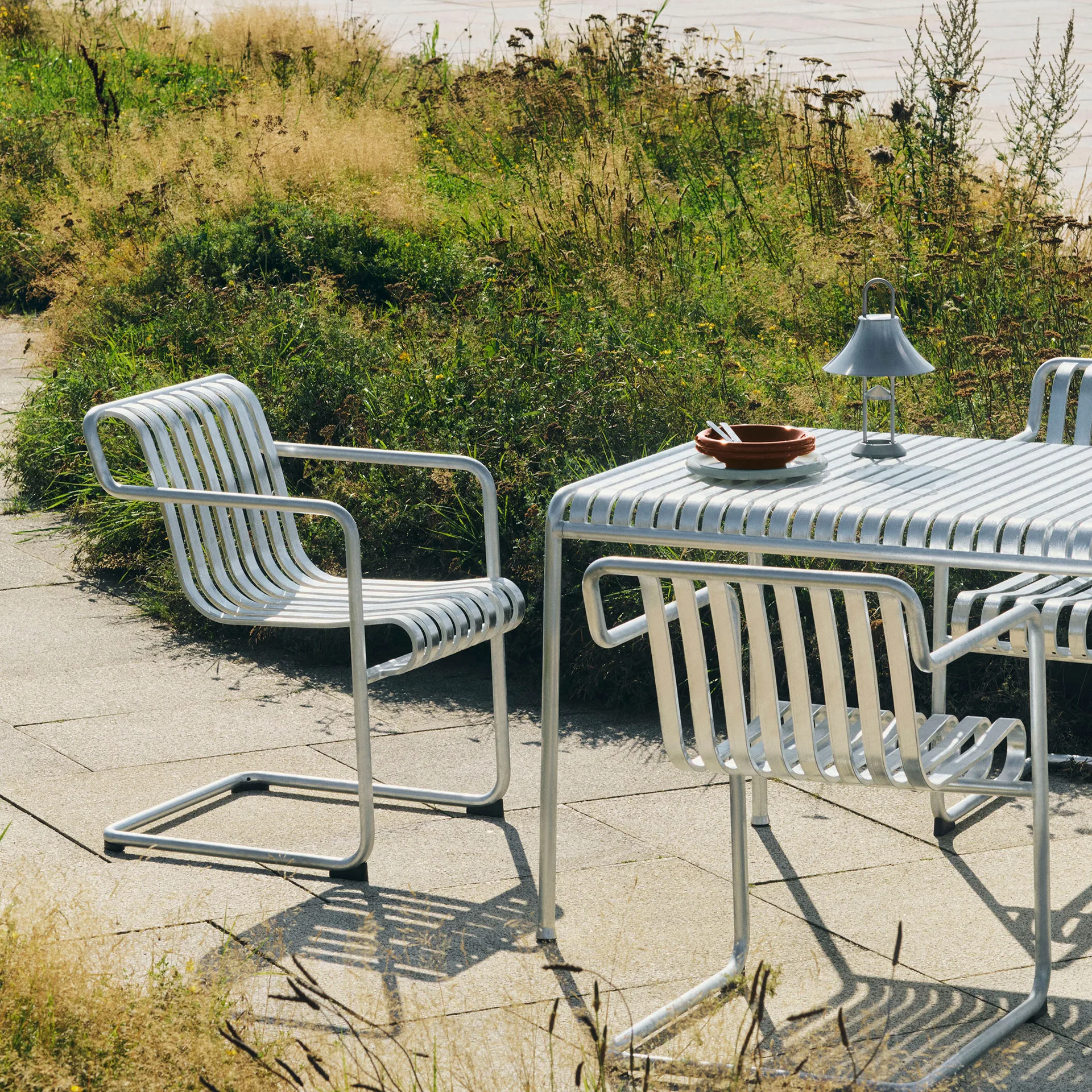 Palissade Cantilever Dining armchair, Hot galvanised steel HAY