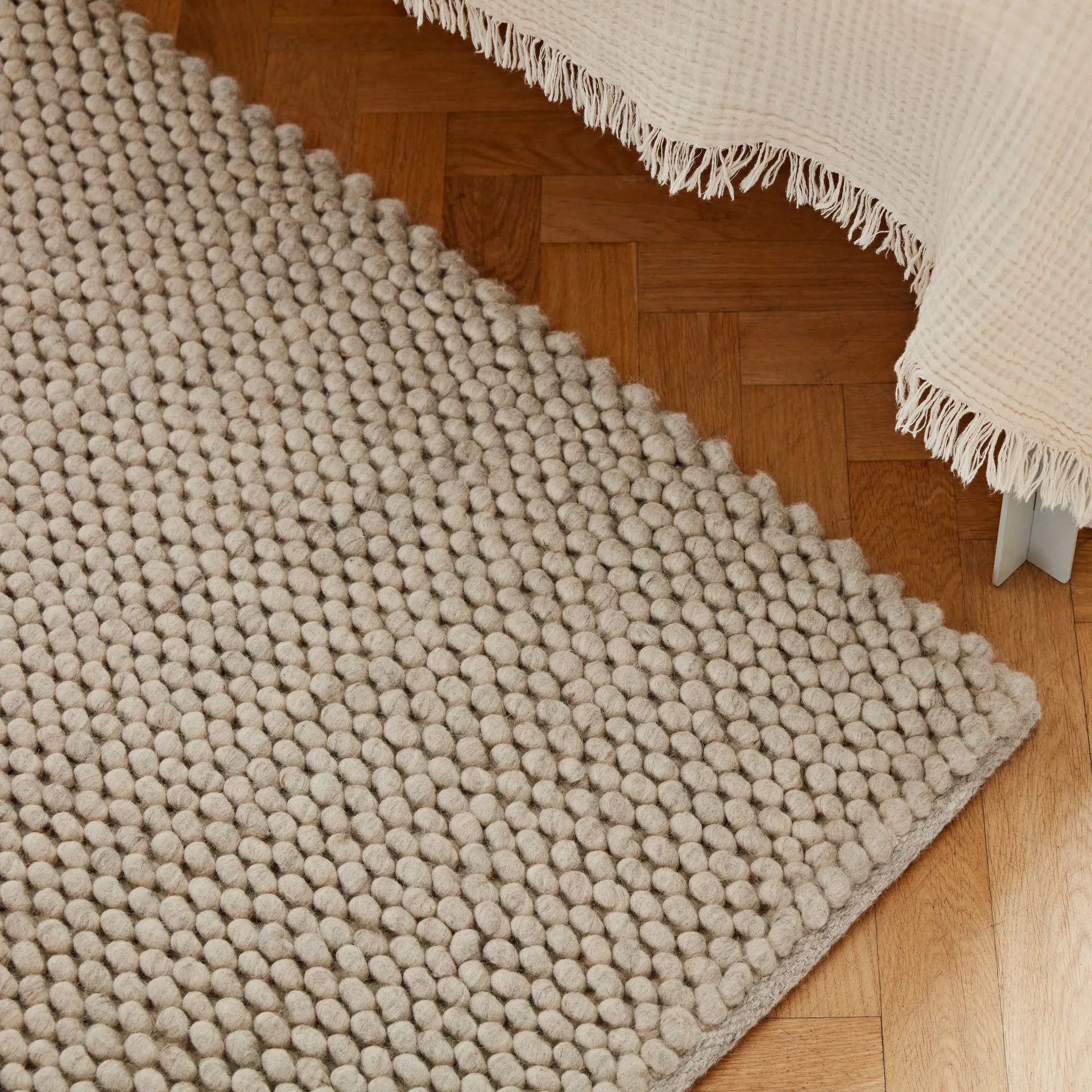 Peas wool rug 80x140 cm, Soft grey HAY