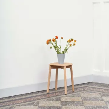 Soft Edge 72 stool - Dusty green-dusty green oak frame - HAY