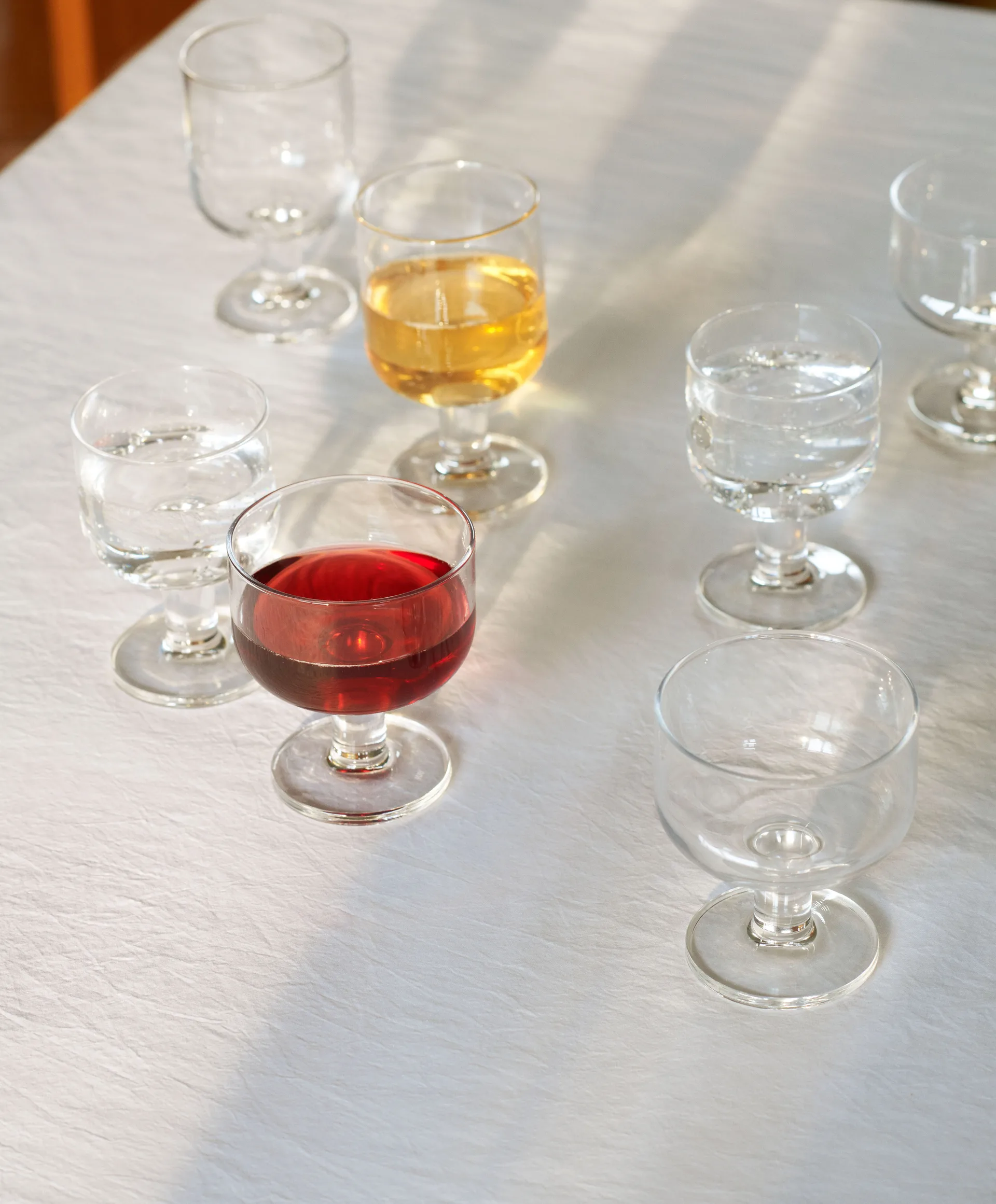 Tavern glass on foot, M 20 cl HAY