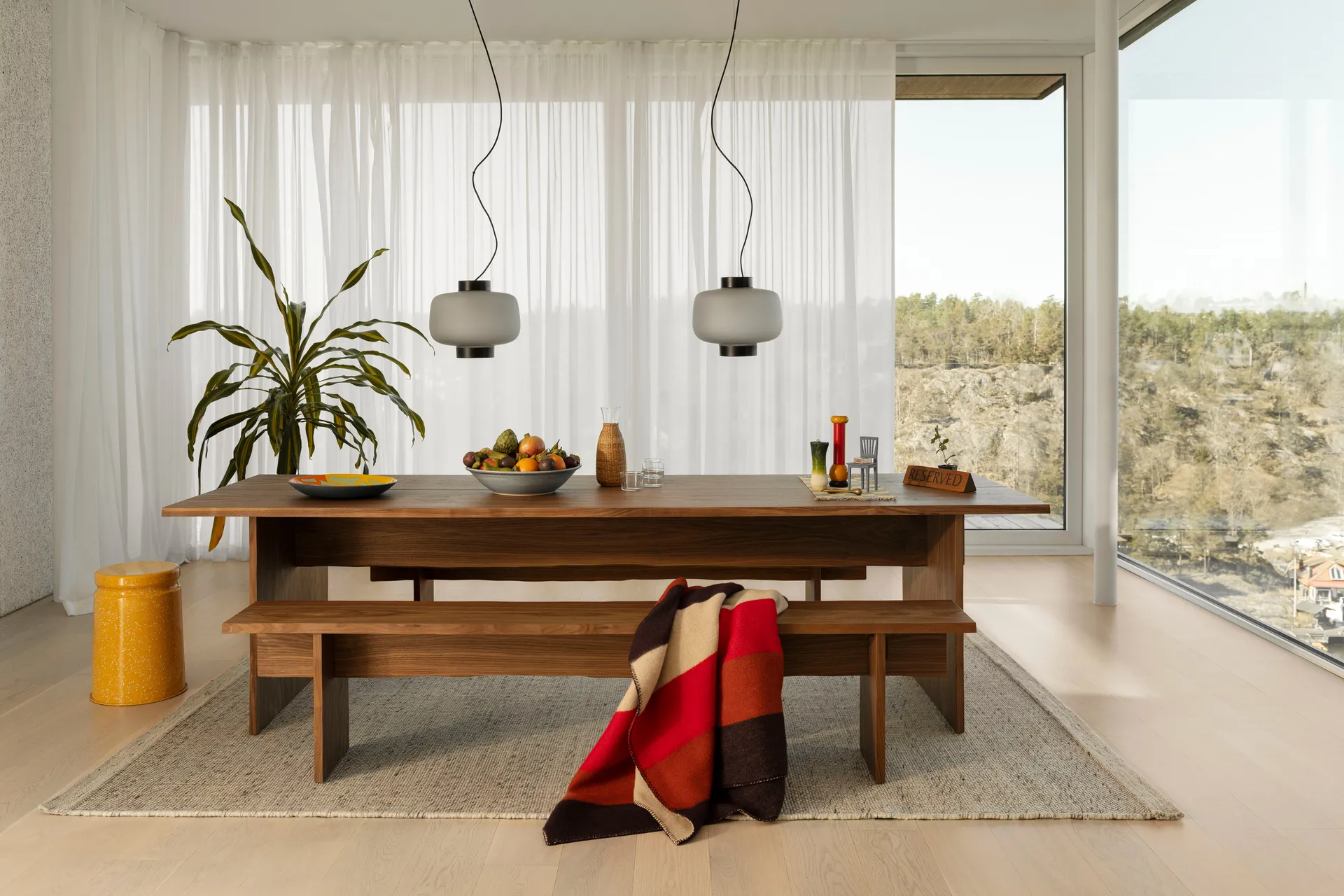 Bookmatch dining table with benches 220 cm, Walnut Hem