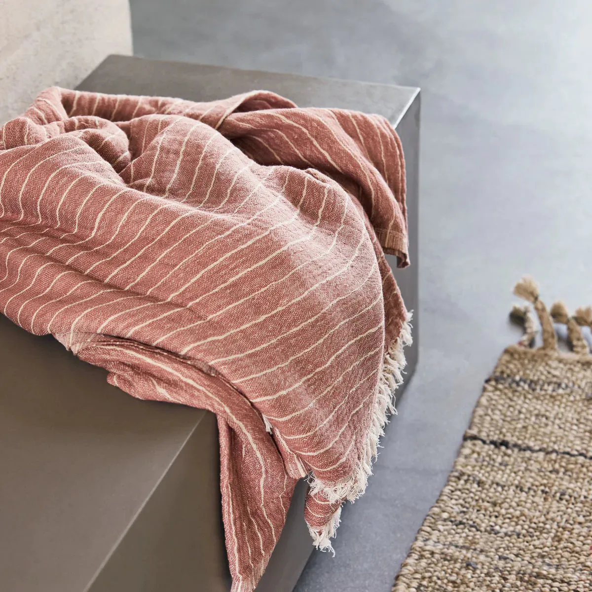 Alice stripe throw 140x200 cm, Dusty berry House Doctor