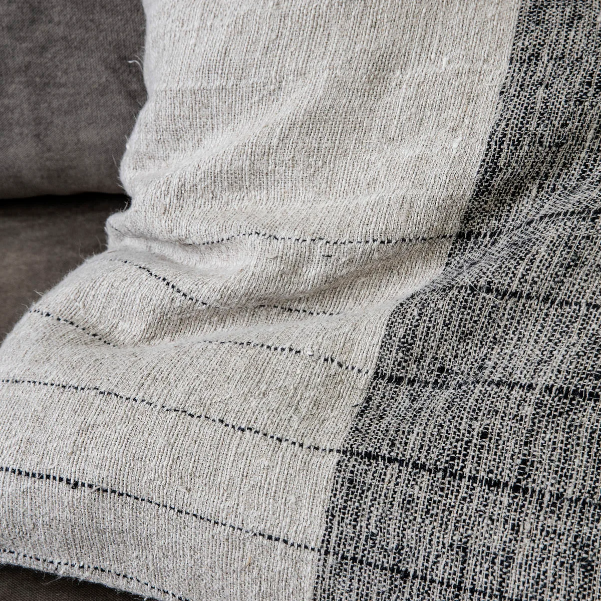 Dived cushion cover 50x50 cm, Black-off white House Doctor