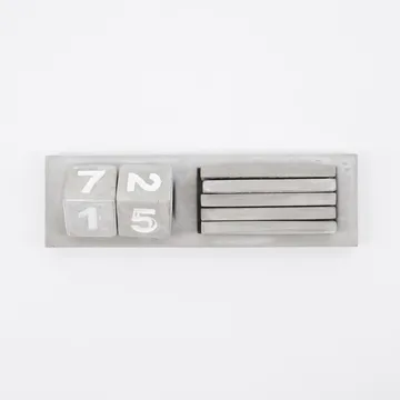 Eternity calender - Grey - House Doctor