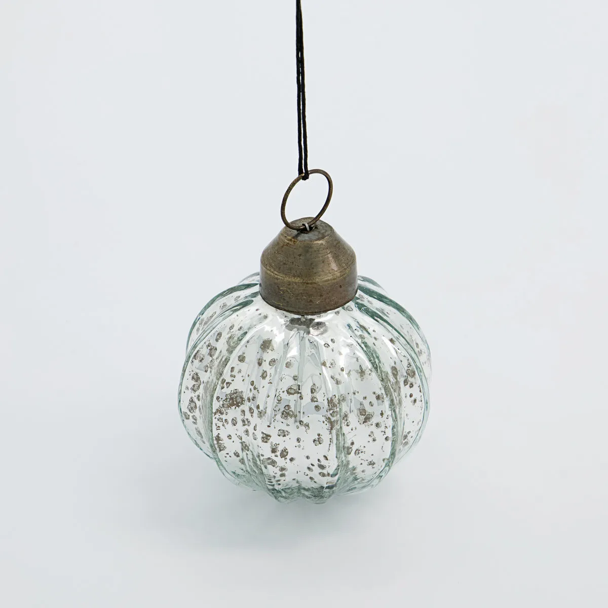 Shim Christmas tree bauble Ø8 cm, Silver House Doctor