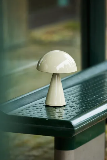 Mush portable table lamp - Sand - Hübsch