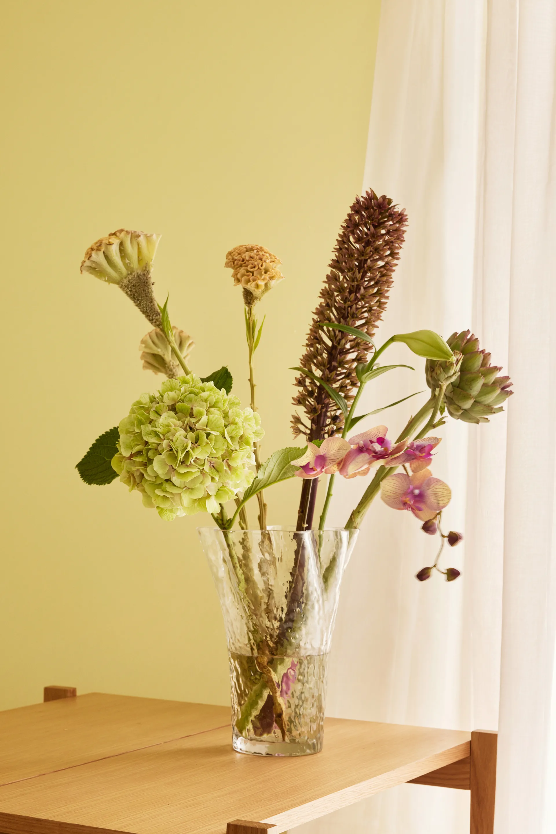 Ruffle vase, Clear Hübsch