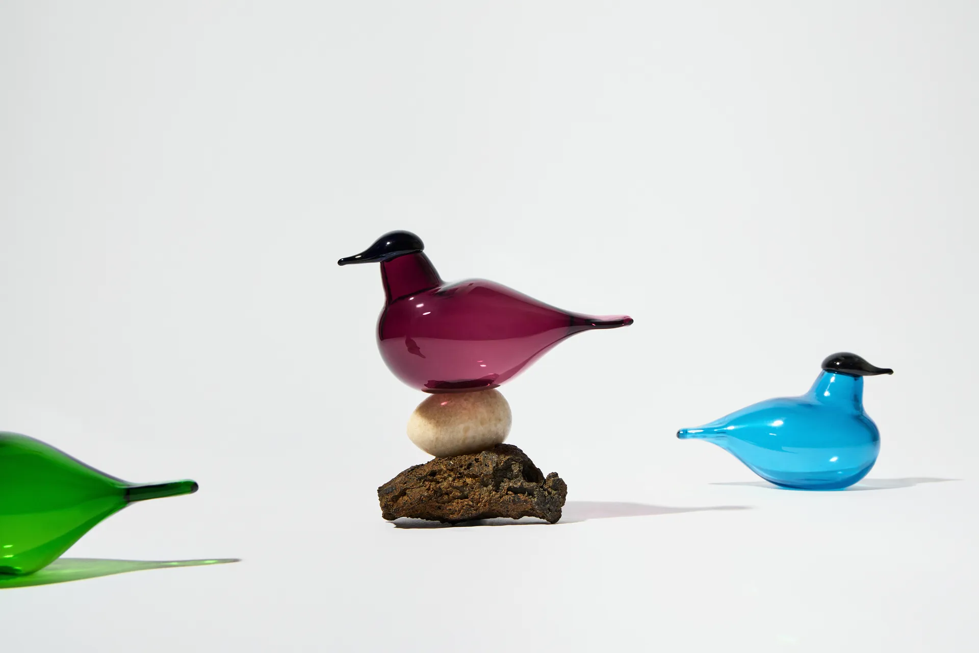 Chiffchaff glass bird, Purple, 13x8 cm Iittala