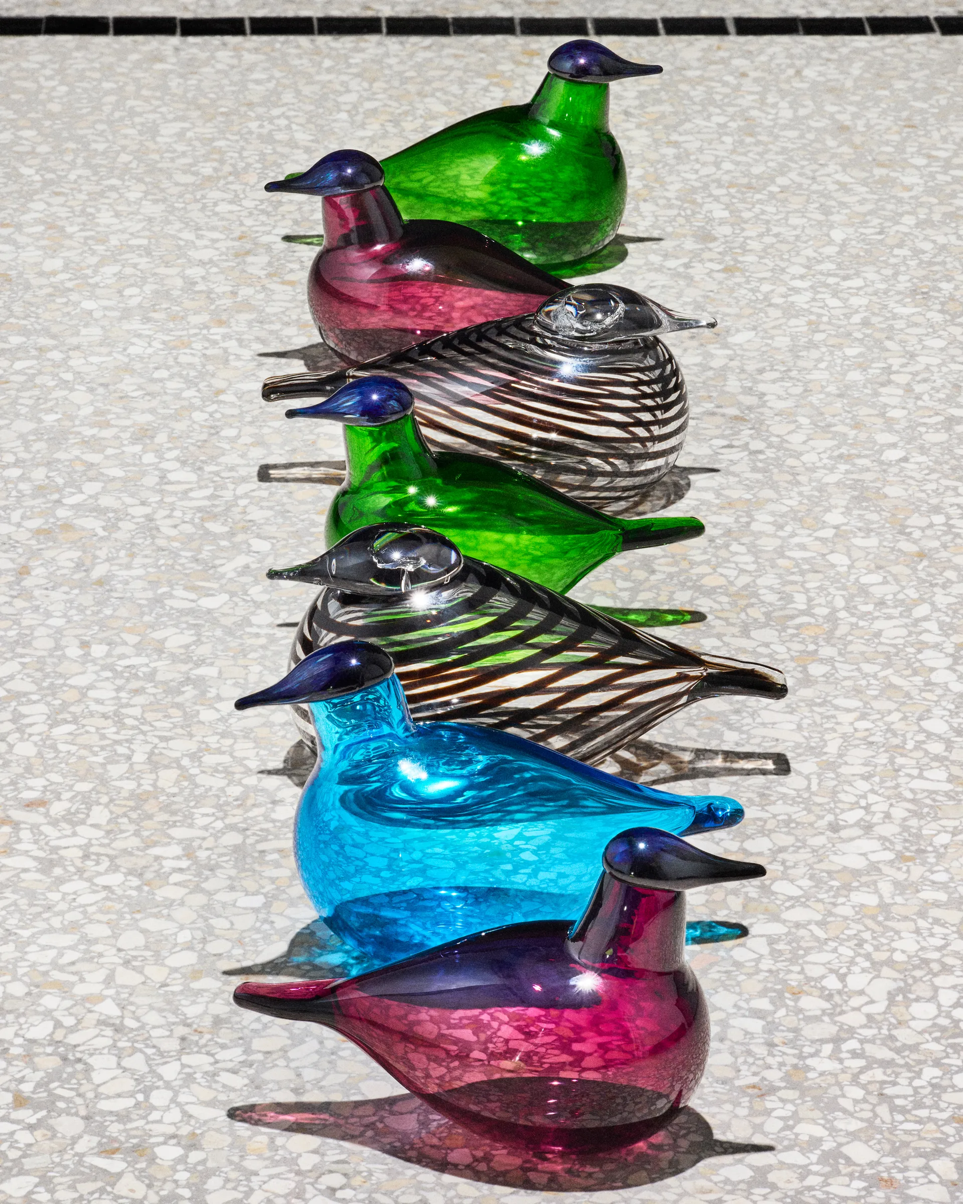Chiffchaff glass bird, Purple, 13x8 cm Iittala