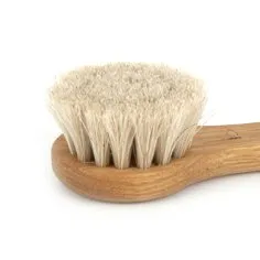 Iris Hantverk Face brush - oak - Iris Hantverk