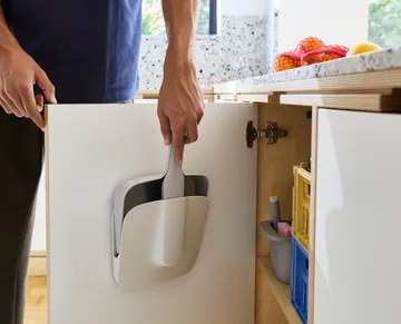 Cleantech wall-mounted dustpan brush with shovel - Stone - Joseph Joseph