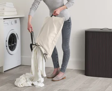 Tota Luxe laundry basket 90 L - Black - Joseph Joseph